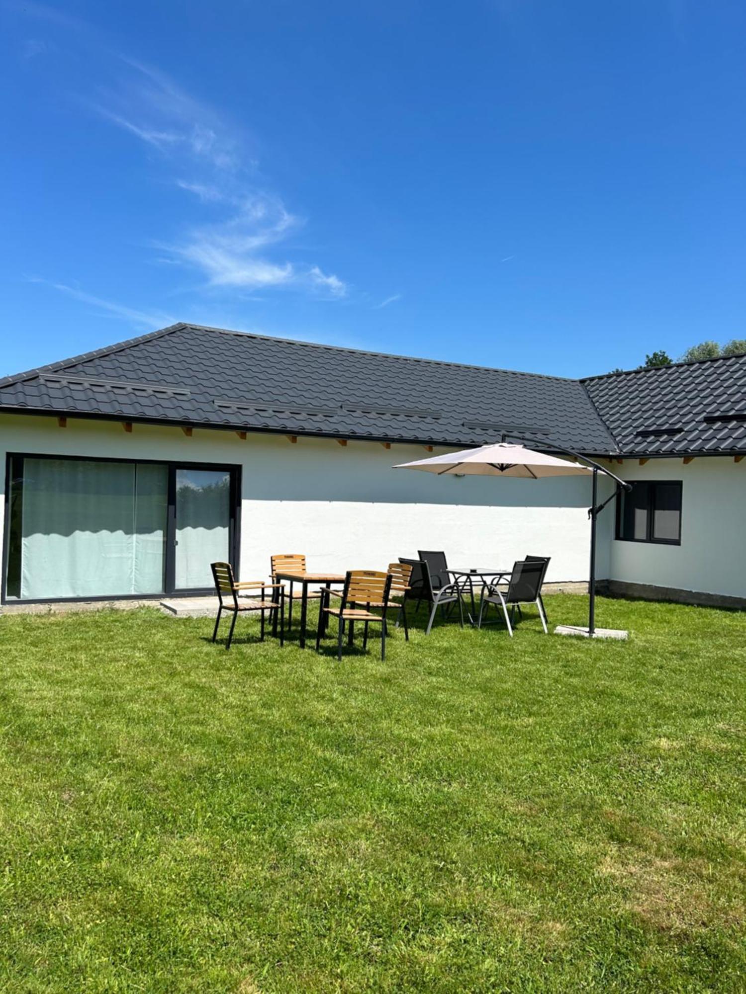 Cottage Bytheriver Arpasu de Sus Экстерьер фото